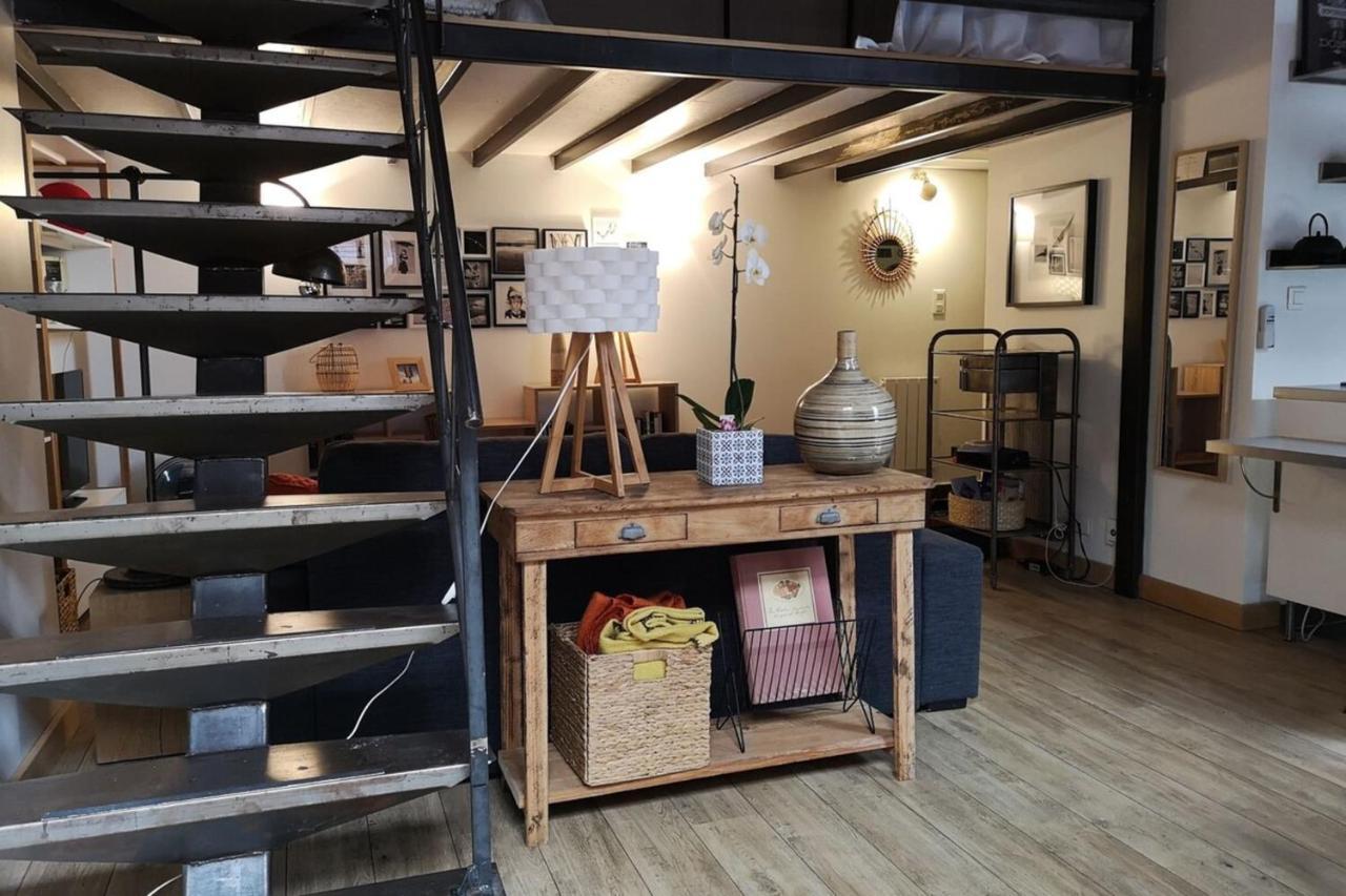 Apartamento Authentic Loft With Mezzanine & Exposed Stones Heart Of Lyon Exterior foto